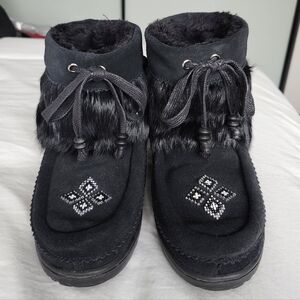 Women's Mukluks